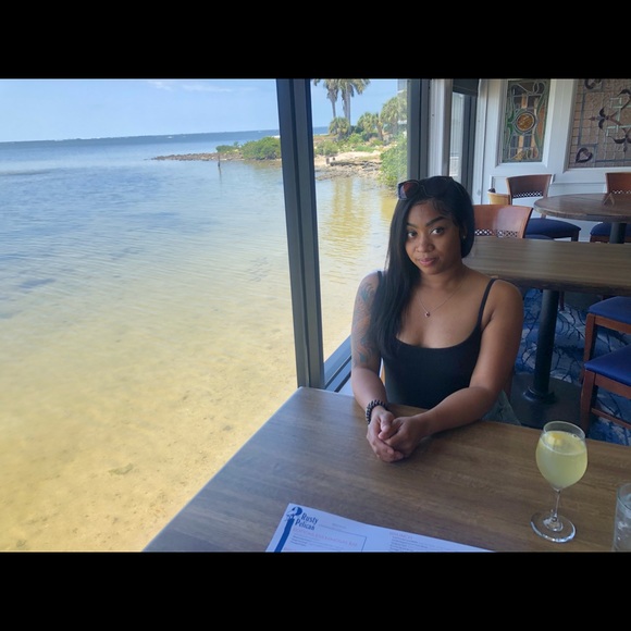 Meet your Posher, Tiana - Picture 3 of 3